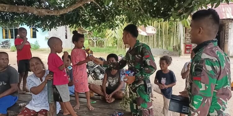 “Kitorang Basudara” Satgas Yonif 126/KC Jalin Kebersamaan Dengan Warga Perbatasan.
