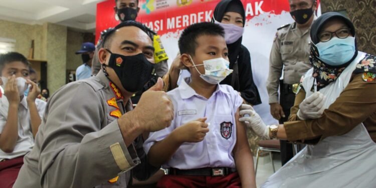 Polresta Pekanbaru Gelar Vaksinasi Massal Anak, Kapolresta: Target Kita Hari Ini 1.000 Anak.