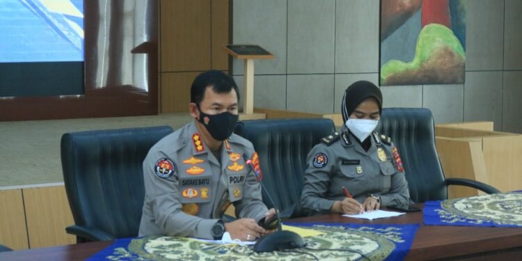 Lampu Kuning Bagi Tempat Maksiat di Sumbar.