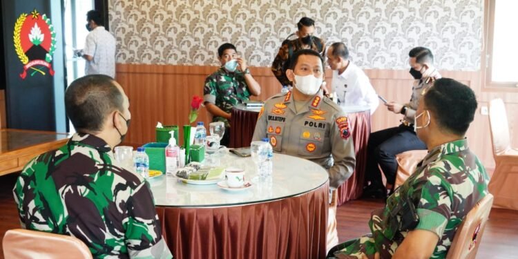 Danrem 071/Wijayakusuma Terima Kunjungan Silaturahmi Kapolresta Banyumas Baru.