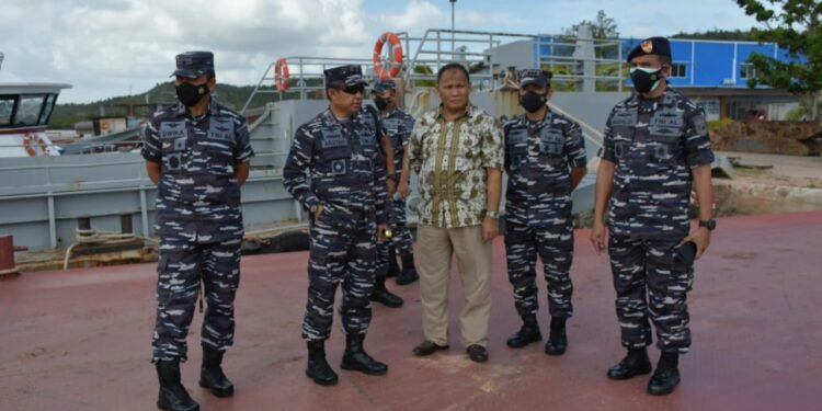 Danlantamal lV Dampingi Panglima Koarmada l Tinjau Lokasi Rencana Relokasi Koarmada l.