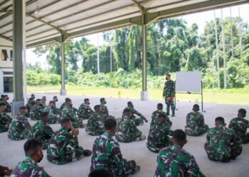 Asah Kemampuan, Prajurit Roda Rantai Kakatua Raja Sakti Pasmar 3 Laksanakan Latihan Mengemudi Ranpur.