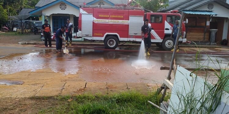 Usai Sertijab, Plt. Kadishub Lingga Langsung Beri Warning Jaga Kebersihan Jajan Raya.