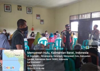 Babinkamtibmas Polsek Mempawah Hulu Amankan Kegiatan Penyaluran Distribusi KKS.