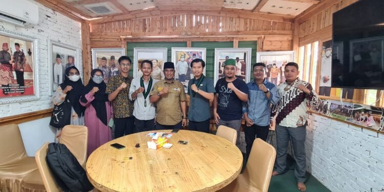 T Rusli Ahmad Sambut Baik Silaturahmi Formatur/Ketum Terpilih HMI Cabang Pekanbaru.