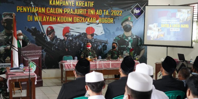 Silaturahmi Danrem 061/Sk Kunjungi Pondok Pesantren Daarul Istiqomah dan Sosialisasi Rekrutmen TNI AD.