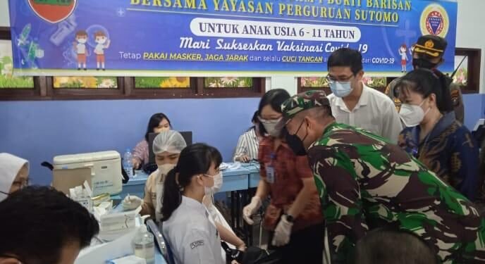 Pangdam I/BB : Percepat Herd Immunity, Kodam I/BB Gelar Serbuan Vaksinasi Bagi Murid SD Sutomo 1 Medan.