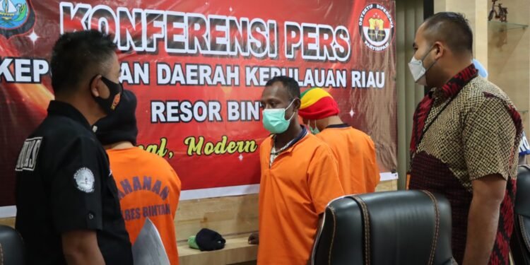 SatReskrim Polres Bintan Tangkap Penambang Pasir diduga Ilegal.