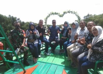 Melalui Susur Sungai, Dandim Perkenalkan Destinasi Wisata Air Hitam Taman Nasional Sebangau.