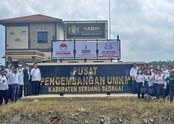 Ke Serdang Bedagai: Ketua Umum Kadin Indonesia Tinjau UMKM dan Resmikan Gedung Baru.