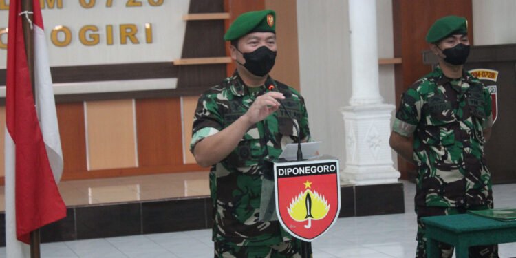 Dua Prajurit Pindah Satuan, Dandim 0728/Wonogiri Pimpin Upacara Pelepasan.