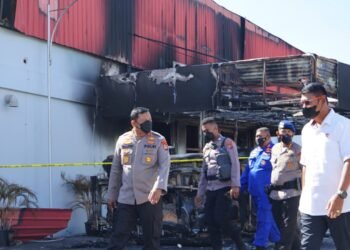 Kapolda Papua Barat Turun Langsung, Pasca Kejadian Saling Serang Warga.