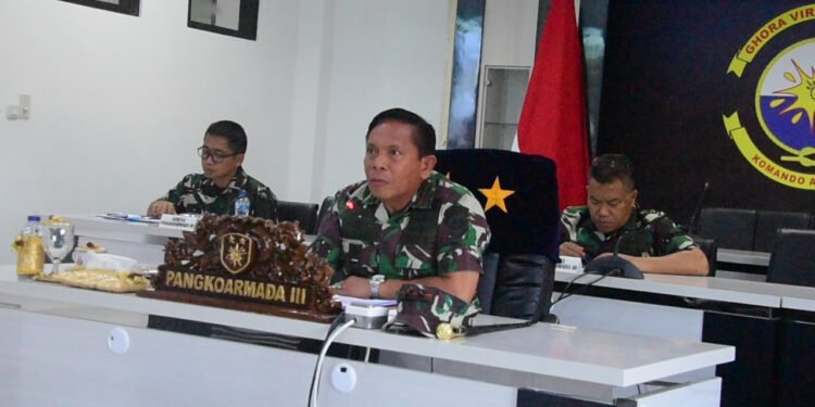 Pangkoarmada III Mengikuti Kegiatan Multilateral Maritime Virtual Key Leader Event (KLE) ke-5.