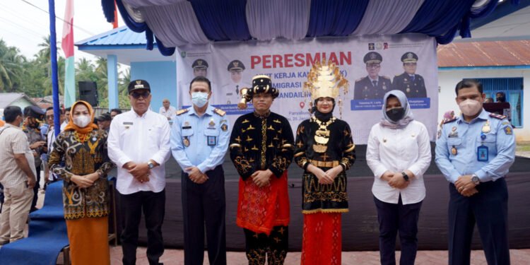 Resmikan Unit Kerja Keimigrasian Mandailing Natal Kantor Imigrasi Sibolga, Kakanwil Kemenkumham Sumut : Ini Bukan Mimpi.