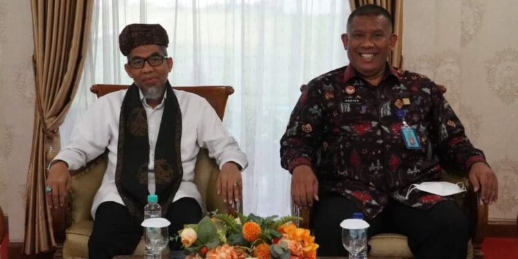 Kapolresta Pekanbaru Lakukan Kunjungan Kerja Dalam Rangka Peninjauan Kegiatan Gerai Vaksin Polsek Tampan.