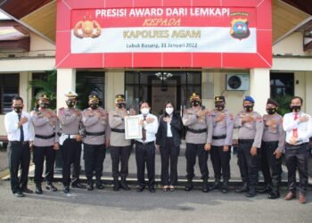 Polres Agam Terima Penghargaan dari Lembaga Kajian Strategis Kepolisian Indonesia