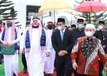 Ribuan Santri ICBS Harau Sambut Meriah Kunjungan Duta Besar Arab Saudi.