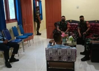 Eratkan Keharmonisan, Babinsa Koramil Persiapan Sorong Utara Kodim 1802/Sorong, Komsos Dengan Bapas.