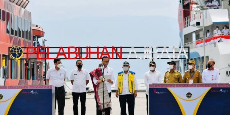 Pangdam I/BB mendampingi Presiden RI Meresmikan Infrastruktur di Kawasan Danau Toba.