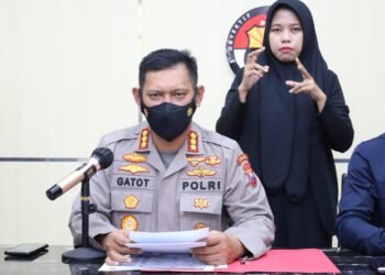 Polda Jatim Hentikan Penyelidikan Kasus Dugaan Pencemaran Nama Baik Bupati Bojonegoro.