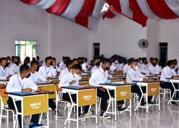 Semakin Mendekati Akhir Tes, Calon Prajurit TNI AL Terpilih Laksanakan Tes Mental Ideologi.