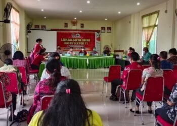 Kapolsek Mempawah Hulu Hadiri Lokakarya Mini Lintas Sektor Puskesmas Karangan.