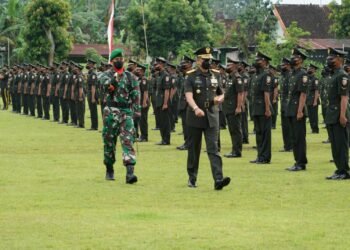 Pangdam IX/Udayana Lantik 435 Putra Daerah Terbaik Menjadi Prajurit TNI