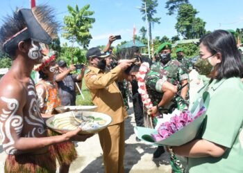 Pangdam XVIII/Kasuari Ajak Prajurit Kodim 1806/TB Lakukan Kegiatan Yang Ada Manfaatnya Bagi Masyarakat.