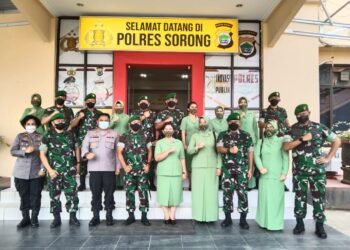Eratkan Komunikasi Sampai Level Bawah, Pangdam XVIII/Kasuari Kunjungi Polres Sorong.