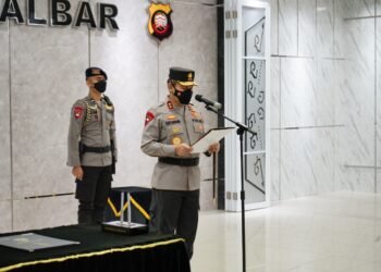 Kapolda Pimpin Gelar Sertijab Dua Pejabat Utama Polda Kalbar.