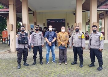 Personel Polsek Sungai Raya lakukan Pengamanan Perayaan Waisak 2566 BE di Sejumlah Vihara.