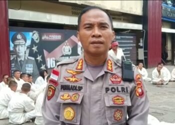 Latihan Beladiri Tarung Derajat untuk Mengasah Kemampuan Personilnya Ditsamapta Polda Kalbar.