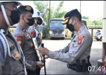 Bripka HM Anggota Polres Kubu Raya Terpaksa Diberikan Sangsi Pemberhentian Tidak Dengan Hormat (PTDH) oleh Kapolres Kubu Raya.