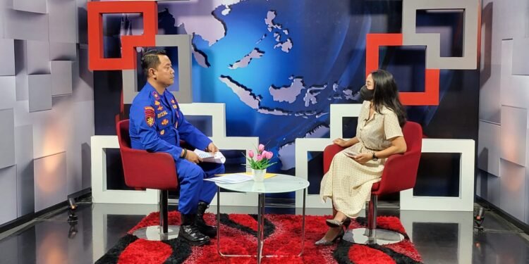 Dialog Interaktif Bersama Kompas TV Pontianak, Dengan Topik Patroli Perairan di Wilayah Hukum Polda Kalbar.