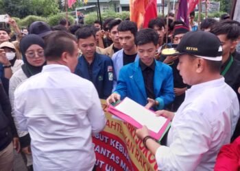 Tolak Kenaikan Harga BBM, Ribuan Masa Tergabung di Gemas Babel Gelar Aksi Unras.