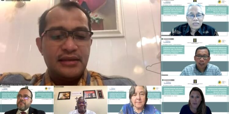 Konsep Literasi Keagamaan Lintas Budaya Tepat untuk Indonesia yang Majemuk.