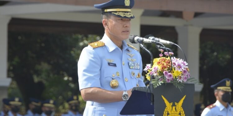 Danlanud Iswahjudi Pimpin Sertijab Danskadron Udara 14 dan 15.