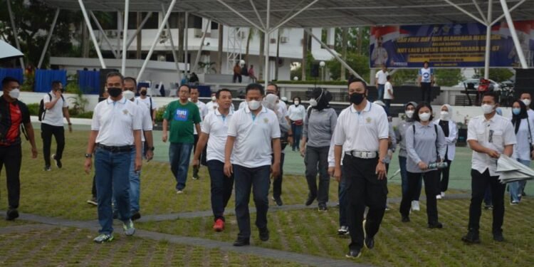 Menyambut Hari Ulang Tahun Lalu Lintas ke-67, Ditlantas Polda Kepri Gelar Car Free Day dan Olahraga Bersama di Dataran Engkau Putri Batam Center.