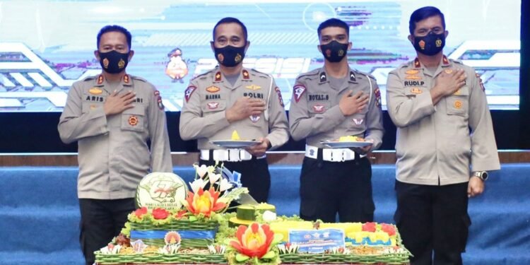 Syukuran HUT Lalu Lintas Bhayangkara Ke-67 di Polda Kepri.