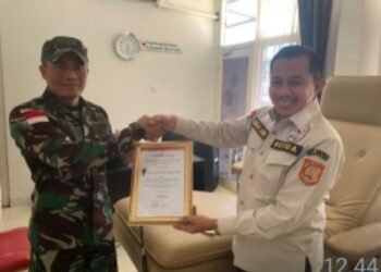 Berperan Dalam Aksi Kemanusiaan di Papua, Satgas Yonif 126/KC Terima Penghargaan dari PMI Jayapura.