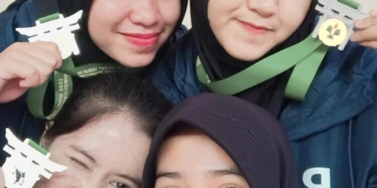 3 Medali Pertama untuk Univ. AL Azhar Indonesia dari Shorinji Kempo.