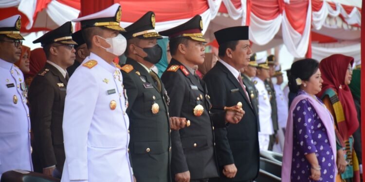 Upacara HUT TNI Ke-77 Tahun 2022, Kapolda Kepri Mengucapkan Dirgahayu TNI Ke-77, “TNI Adalah Kita”.
