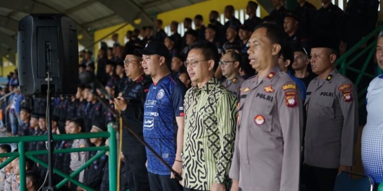 Brimob Kalbar, Diwakili Kompol Mujiono,S.H., M.H., Do’a Bersama buat Korban Tragedi Kanjuruhan.