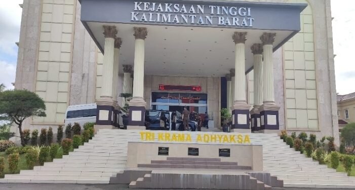 Terjadi Lagi Pelarangan Media,(Wartawan) Meliput Kedatangan Jamwas Kejagung RI Oleh Oknum Kejati Kalbar.