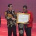 Berkelas! Kanwil Kemenkumham Riau Raih Penghargaan Terbaik III Pengelola Jaringan Dokumentasi dan Informasi Hukum Ketegori Kanwil Kemenkumham Se-Indonesia.