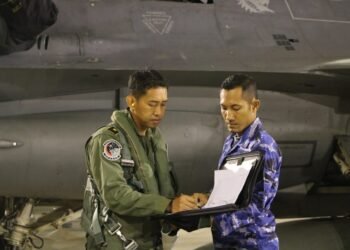 Tingkatkan Skill dan Profesiensi, Fighters Lanud Iswahjudi Latihan Terbang Malam.
