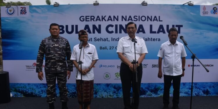Kasal, Menko Marves dan Menteri KKP Canangkan Bulan Cinta Laut di Bali.