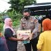 Dalam Rangka HUT Humas Polri ke-71, Bidhumas Polda Kalbar Bagikan 200 Paket Sembako.