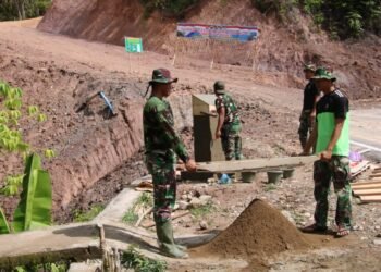 Pembangunan Tugu Prasasti di Nagari Painan Selatan Jadi Sejarah Program TMMD-115 Kodim 0311/Pessel.