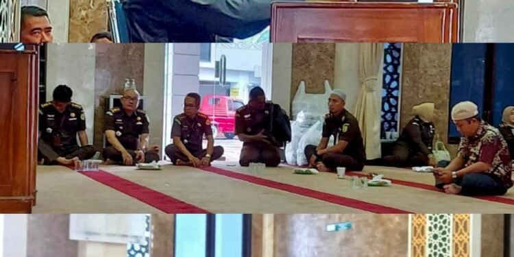 Pengajian Rutin Kejaksaan Tinggi Riau Oleh Ustadz Syaikh Maulana Husen Al-Muqri Bin Ismail.